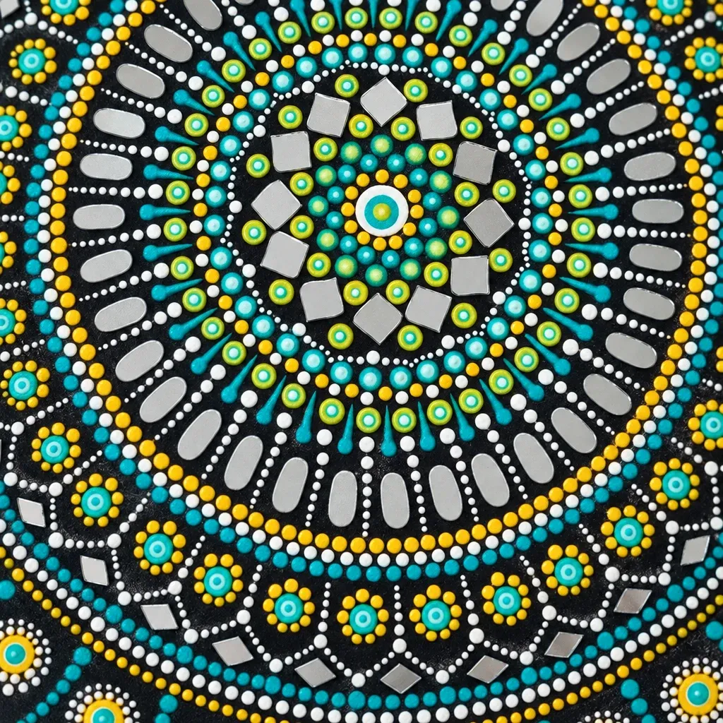 Close-up 1 of the dots on Shisha Rangoli